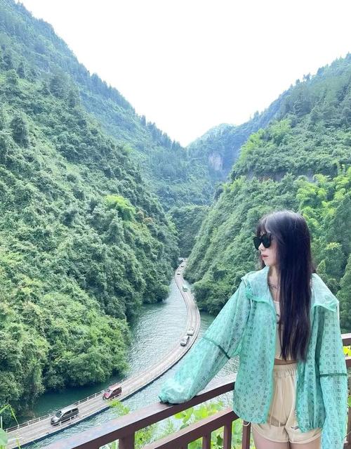 恩施5天4晚旅游团价格多少钱?恩施报团五日游行程安排,不踩坑